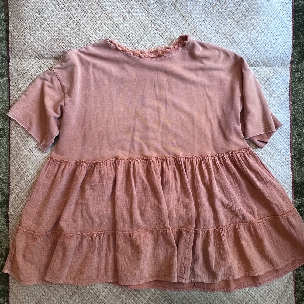 Distressed Rust 80% Cotton Ruffled Short Sleeve Top